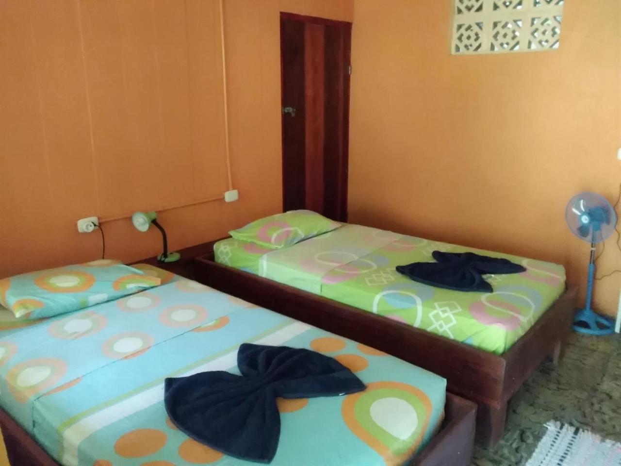 Cabinas Algebra Cahuita Exteriör bild